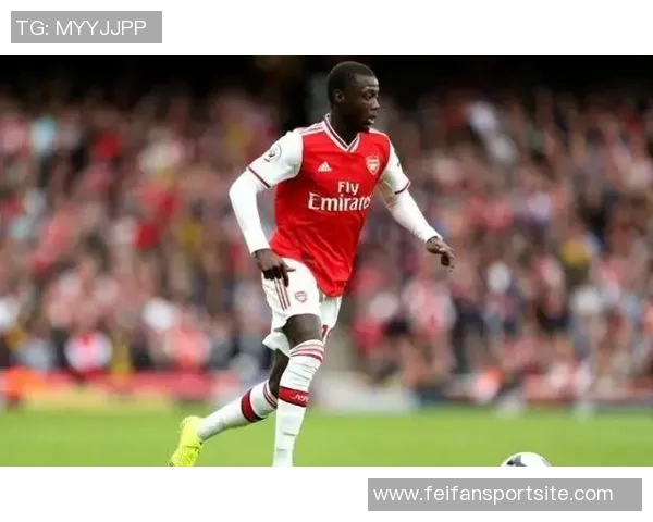 爱德华兹表现平平半场仅得10分次节状态下滑仅得2分 爱德华兹表现平平半场仅得10分次节状态下滑仅得2分