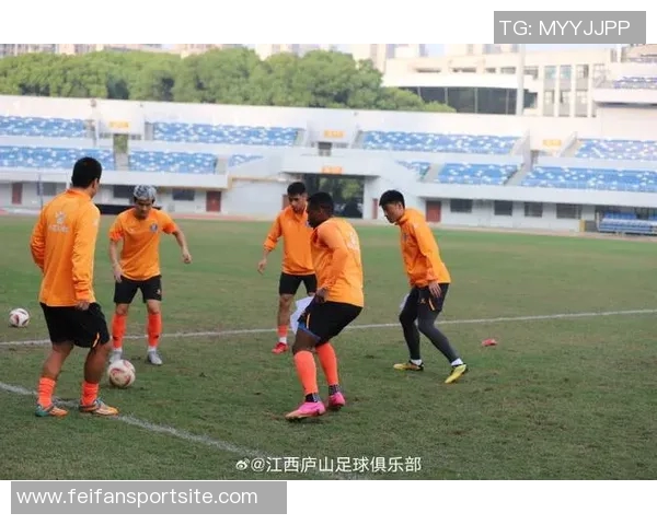 北京国安今日进行官方踩场训练明天工体观众人数令人担忧 北京国安今日进行官方踩场训练明天工体观众人数令人担忧