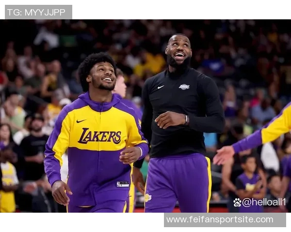 C约翰逊四季场均命中两记三分且命中率超四成独占联盟之巅