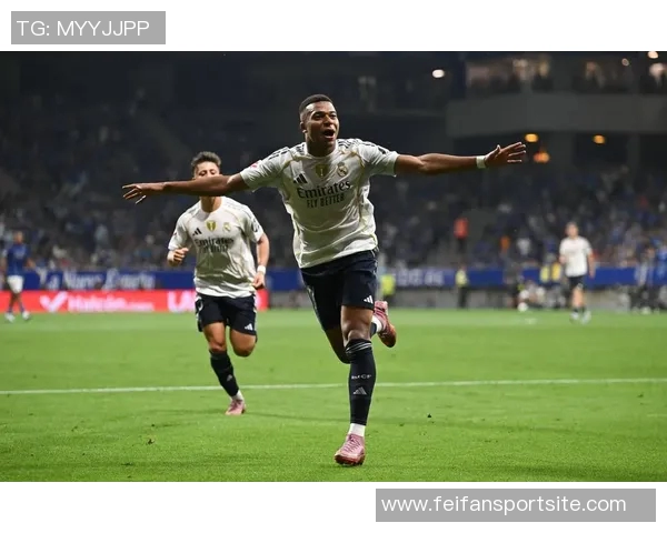 罗德里戈禁区遭侵犯小腿受击倒地VAR却选择沉默引发争议