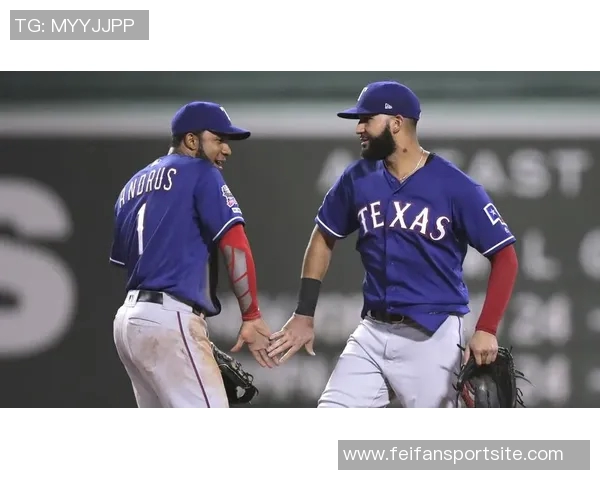 瓦妮莎携女儿观赛道奇不敌对手MLB世界大赛G4令人惋惜 瓦妮莎携女儿观赛道奇不敌对手MLB世界大赛G4令人惋惜